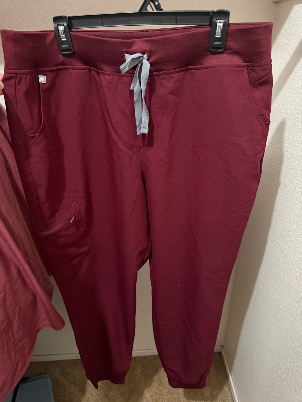 FIGS Burgundy V-Neck Medical Top and High Waisted Pants. Women - Picture 4 of 6